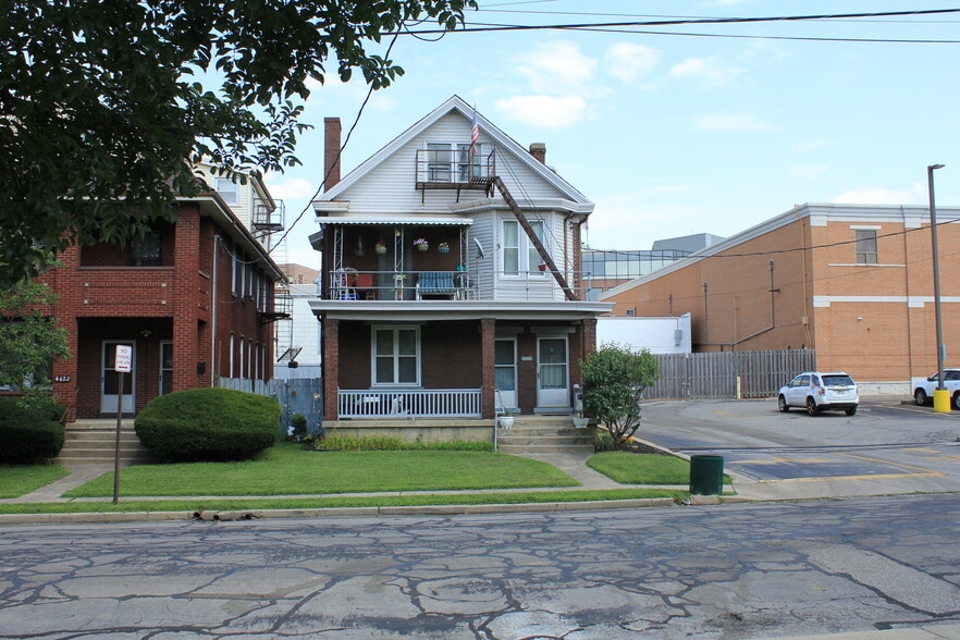 Station Ave portfolio of 6 properties for sale on LoopNet.ca - Building Photo - Image 3 of 5