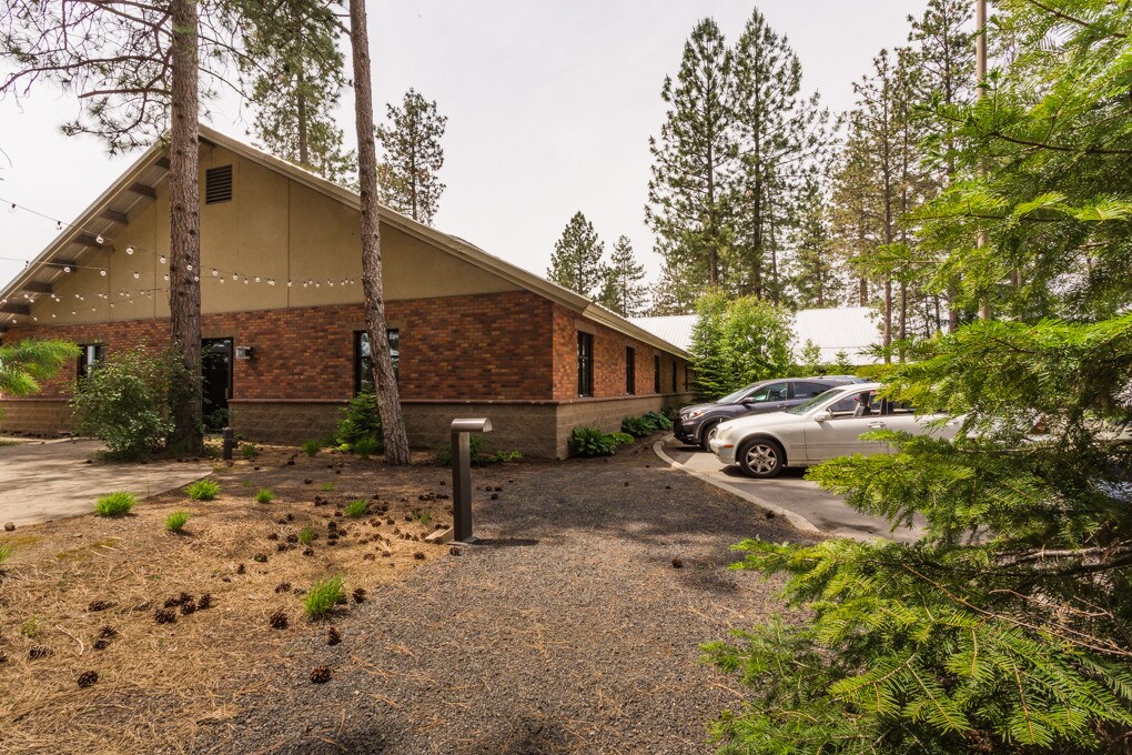 14617 N Newport Hwy, Mead, WA à vendre Photo du bâtiment- Image 1 de 11