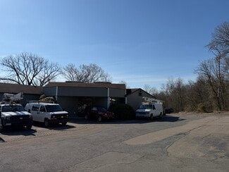 More details for 104 Woodward Hill Rd, Edwardsville, PA - Office for Sale