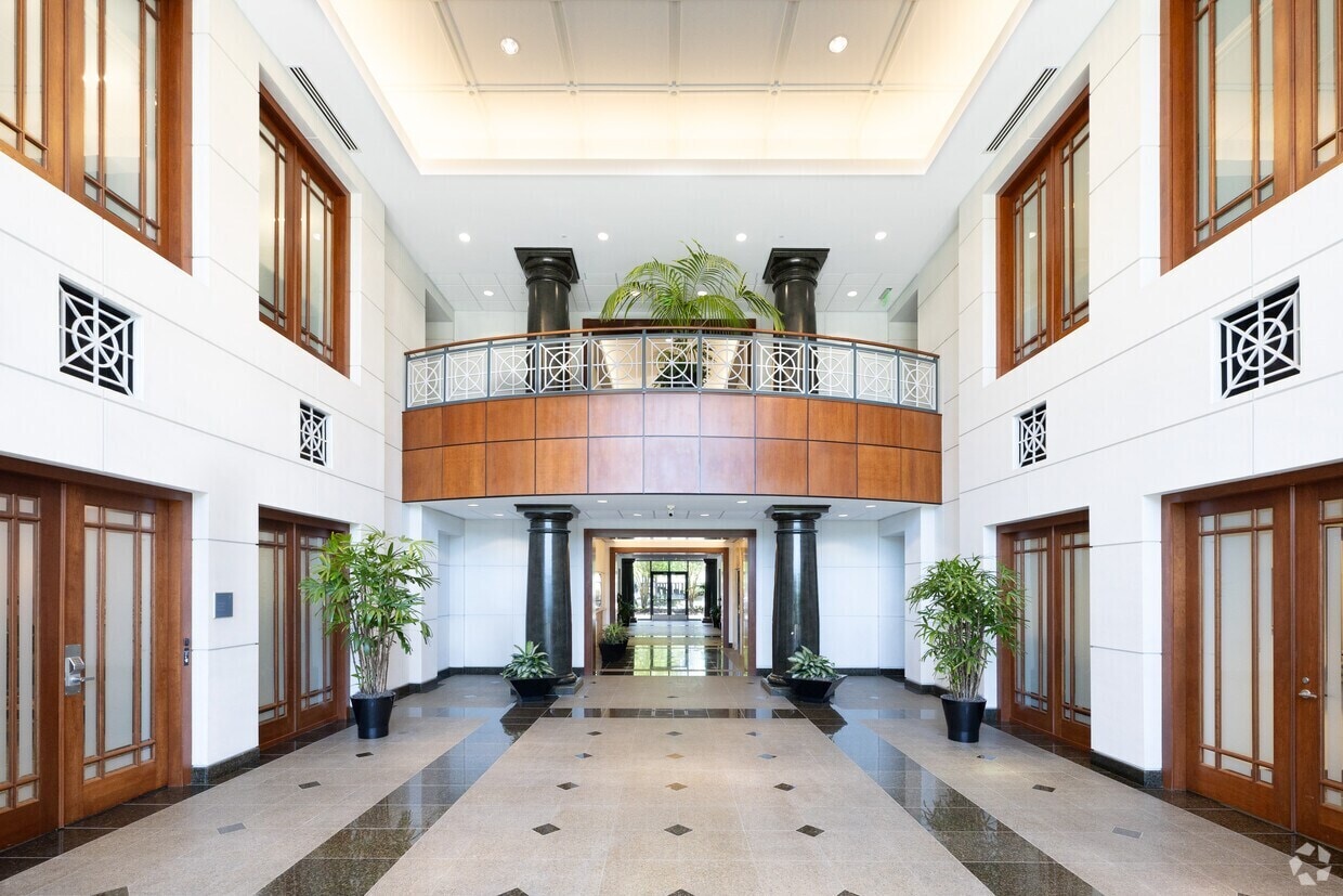 272 Bendix Rd, Virginia Beach, VA à louer Photo intérieure- Image 1 de 6
