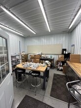 1140 72nd St, Goodview, MN for lease Interior Photo- Image 2 of 11