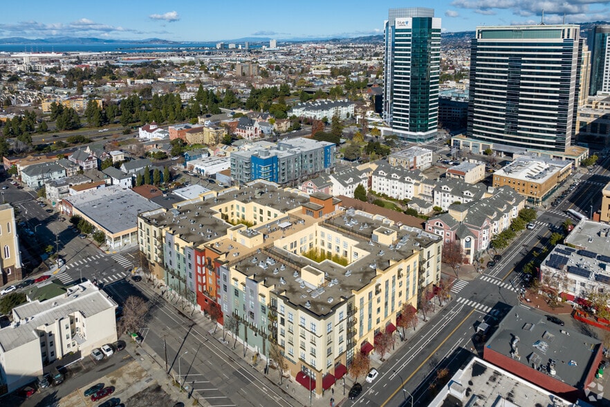 899 Clay St, Oakland, CA for lease - Aerial - Image 3 of 5