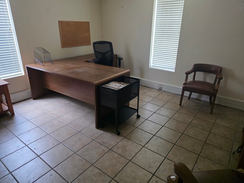 1604 Prospect St, High Point, NC for lease - Building Photo - Image 3 of 21