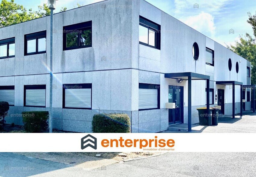 Office in Le Havre for lease - Building Photo - Image 1 of 3