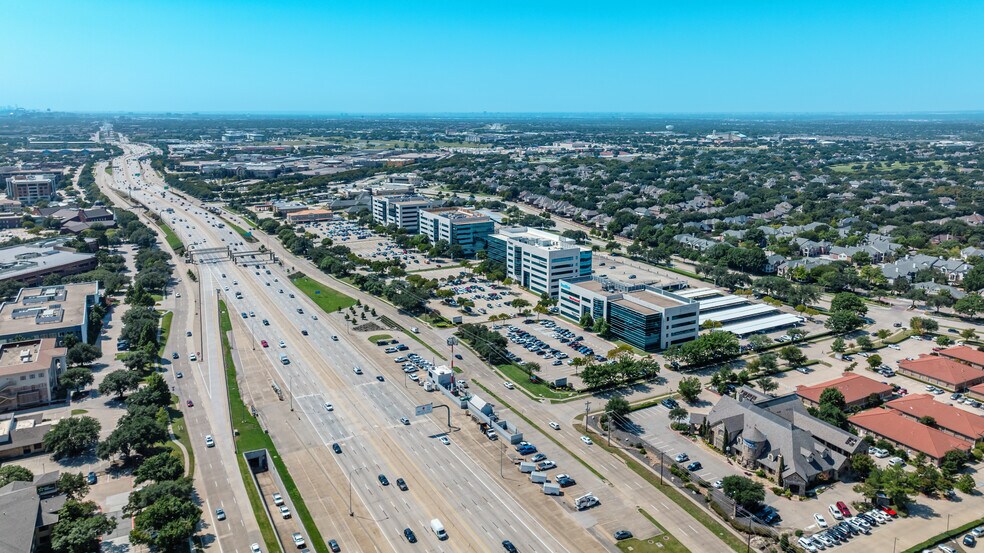 2805 Dallas Pkwy, Plano, TX à louer - Photo du bâtiment - Image 2 de 25