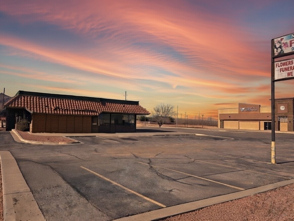 9429 Dyer St, El Paso, TX à vendre Photo principale- Image 1 de 11