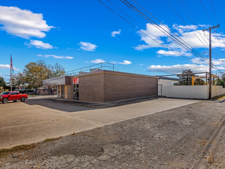 126 S Maple St, Nowata, OK à vendre - Photo principale - Image 1 de 44