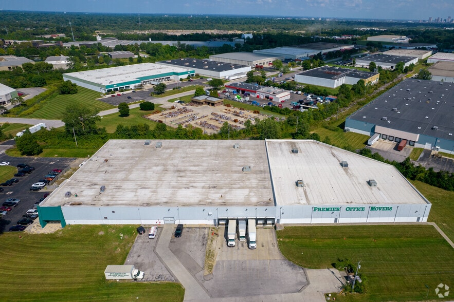 3915 Zane Trace Dr, Columbus, OH for lease - Building Photo - Image 3 of 8