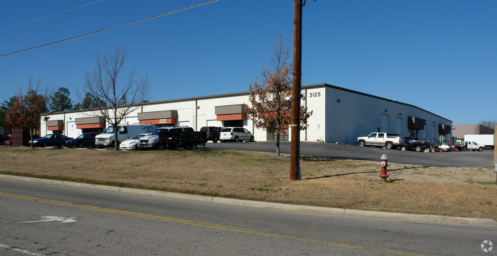 3125 Gresham Lake Rd, Raleigh, NC for lease - Building Photo - Image 3 of 9