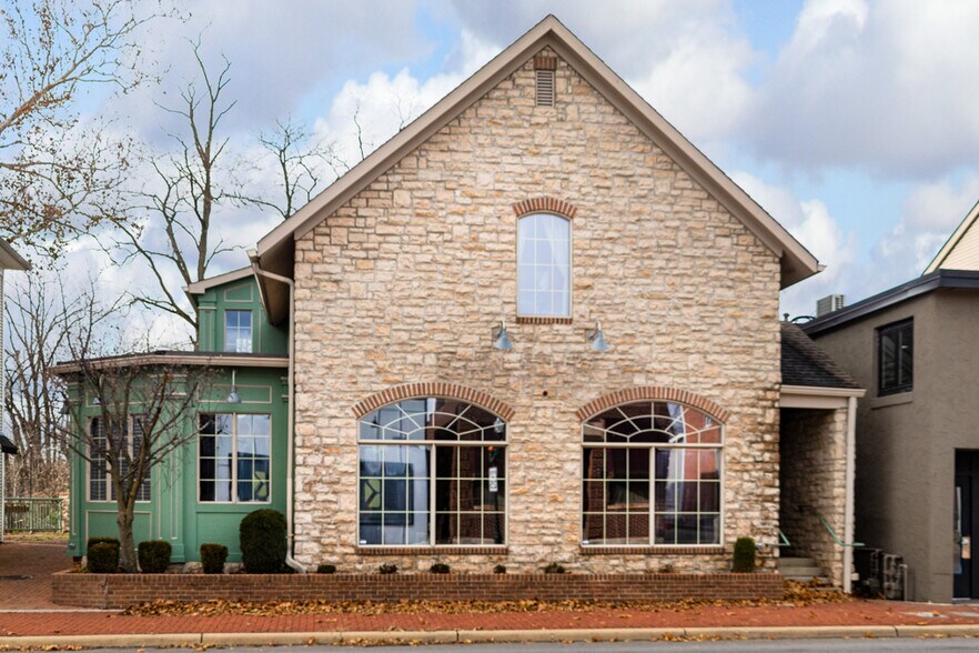 63 Mill St, Gahanna, OH à vendre - Photo du bâtiment - Image 2 de 7