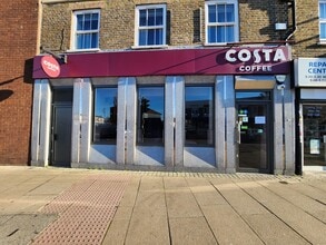 62 Turners Hl, Cheshunt for lease Building Photo- Image 1 of 17