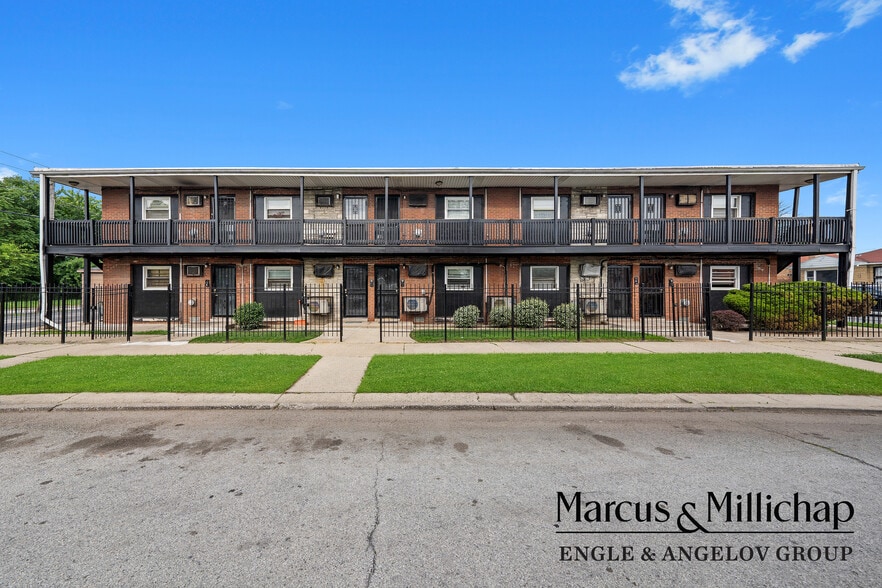 184 W 147th St, Harvey, IL for sale - Building Photo - Image 2 of 2