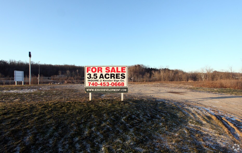 2669 National Rd, Zanesville, OH à vendre - Photo du bâtiment - Image 2 de 4