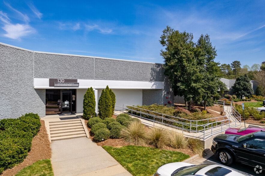 120 Interstate N Pky E SE, Atlanta, GA à louer - Photo du bâtiment - Image 3 de 7