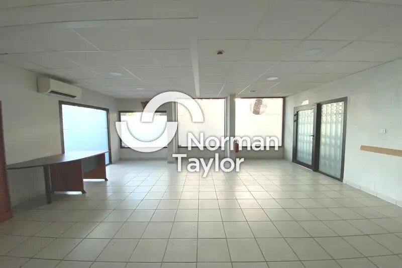 Office in Montpellier for lease Interior Photo- Image 1 of 10