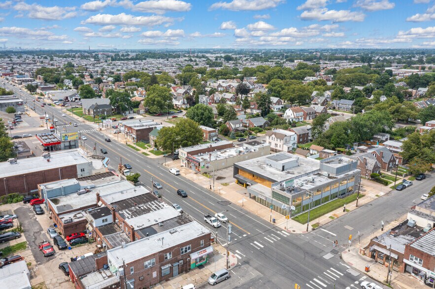 7034-7048 Castor Ave, Philadelphia, PA à vendre - Aérien - Image 2 de 22