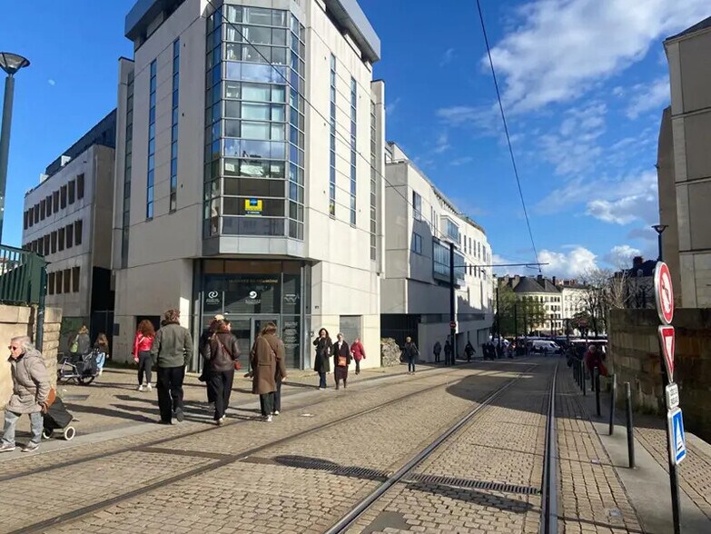 Commerce de détail dans Nantes à louer - Photo du bâtiment - Image 2 de 6