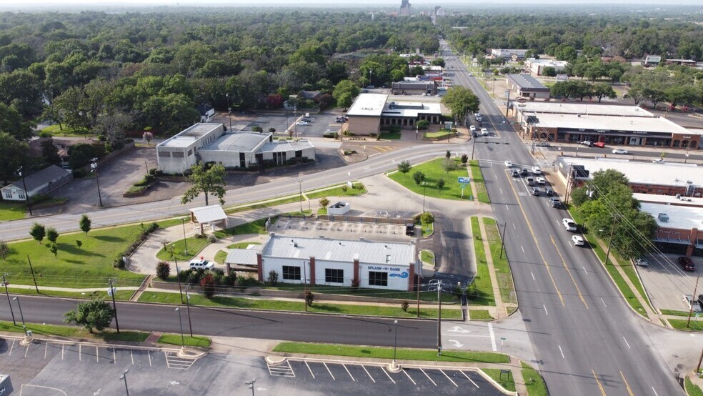 7740 Preston Rd, Frisco, TX à vendre - Photo du bâtiment - Image 2 de 5