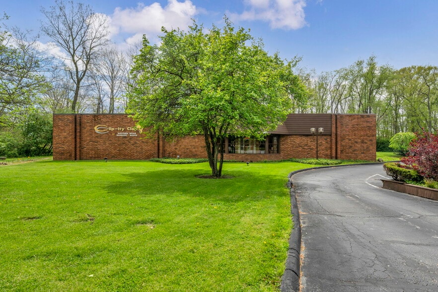12930 Chippewa Rd, Brecksville, OH for lease - Building Photo - Image 3 of 11