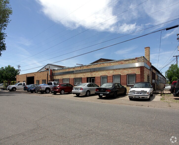 2401 S Delaware St, Denver, CO à vendre - Photo du bâtiment - Image 2 de 33