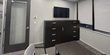 91 Broadhollow Rd, Melville, NY for lease Interior Photo- Image 2 of 6