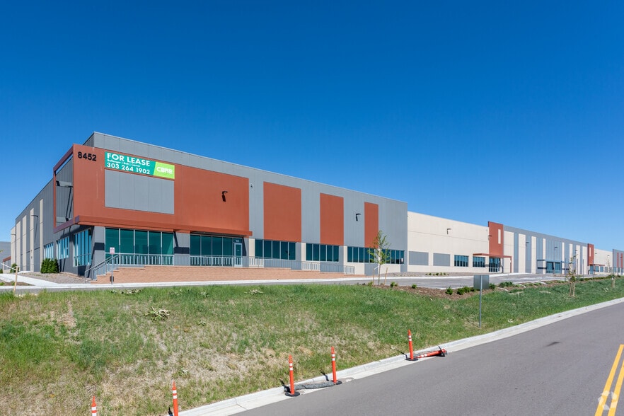 8452 Highfield Pky, Englewood, CO for lease - Building Photo - Image 3 of 10