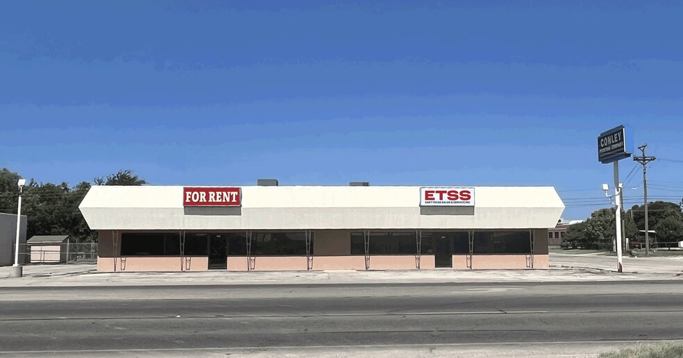 910 S Treadaway Blvd, Abilene, TX à louer - Photo du bâtiment - Image 2 de 3