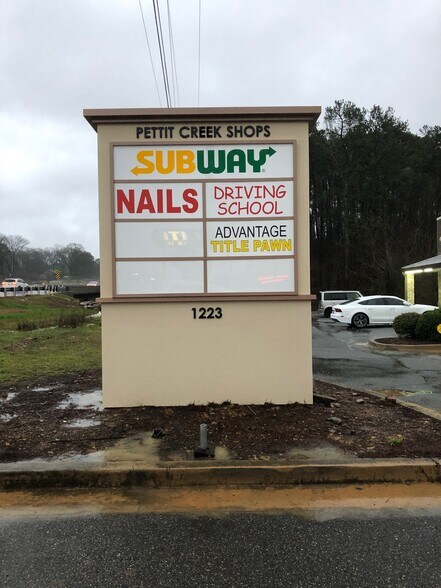 1211-1223 Joe Frank Harris Pky, Cartersville, GA à louer - Photo du bâtiment - Image 2 de 12