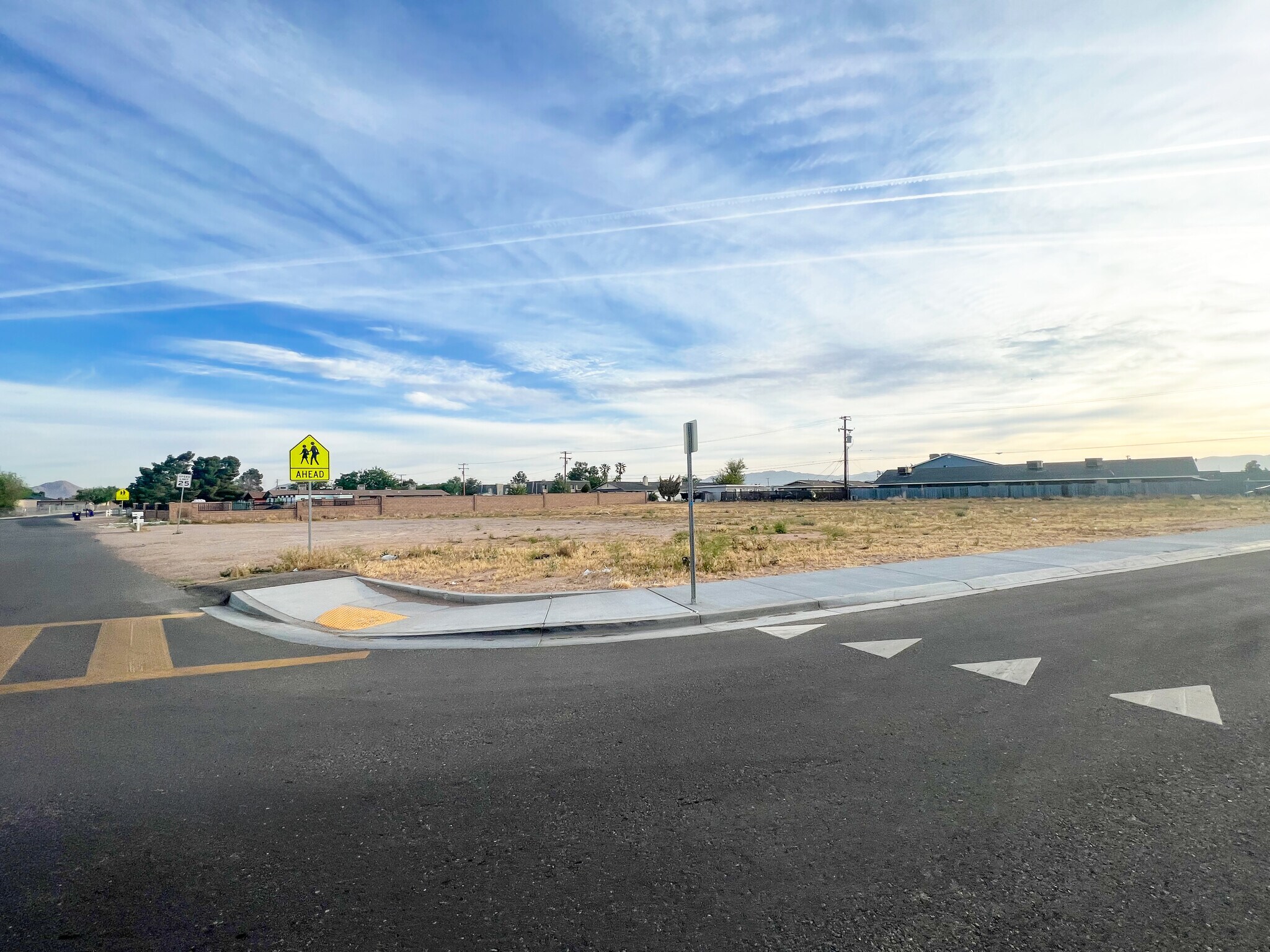 NE corner of Powhatan Rd rd, Apple Valley, CA for sale Primary Photo- Image 1 of 4