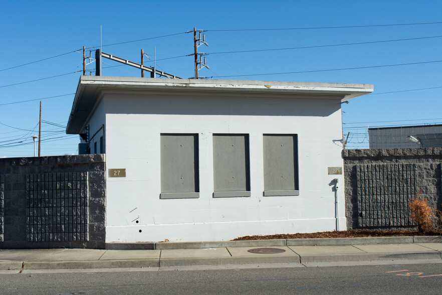 5010 Arnold Ave, Mcclellan, CA for lease - Building Photo - Image 1 of 5