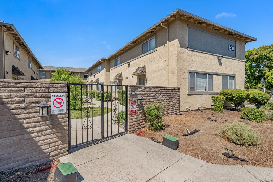 1370 Calabazas Ct, Santa Clara, CA à vendre - Photo du bâtiment - Image 1 de 77