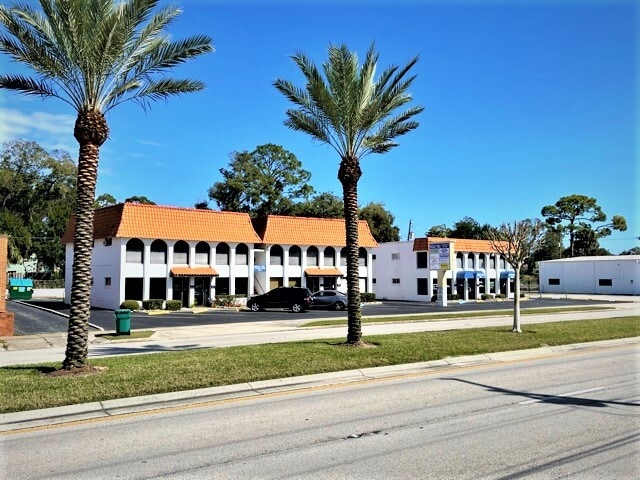 1617 Ridgewood Ave, Holly Hill, FL for lease - Building Photo - Image 3 of 7