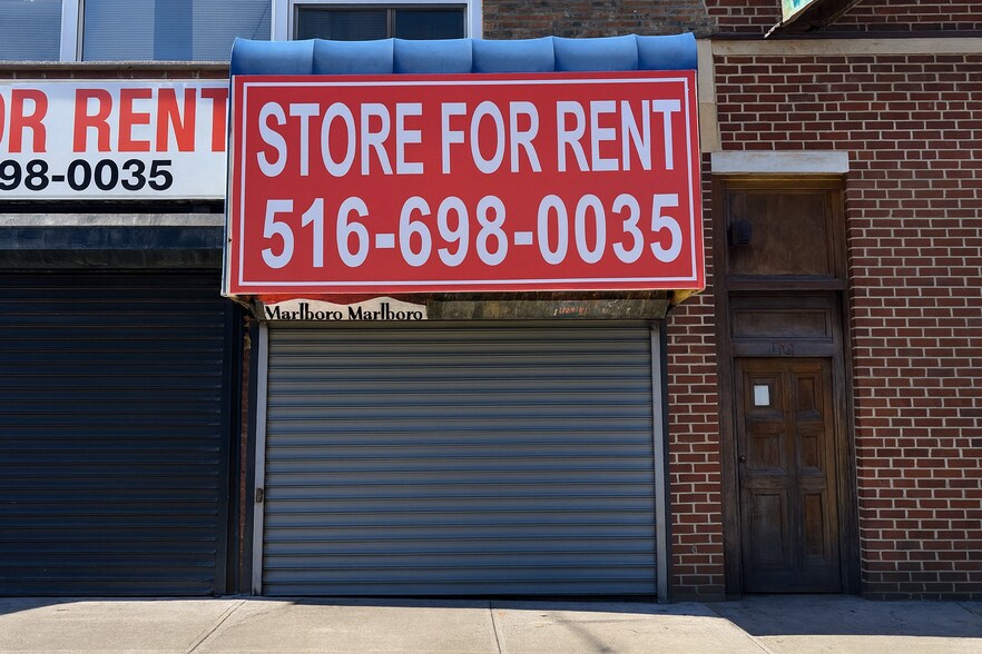 11814 Queens Blvd, Forest Hills, NY à louer - Photo du bâtiment - Image 3 de 12
