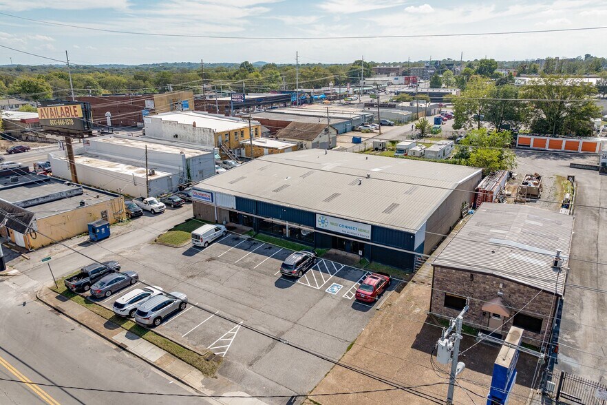 103-107 Woodruff St, Madison, TN à vendre - Photo du bâtiment - Image 3 de 12