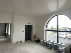 3501 W Broadway Blvd, Sedalia, MO for lease Interior Photo- Image 2 of 5