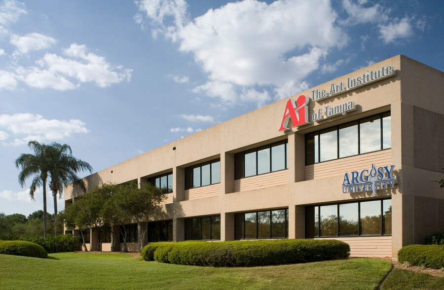 4401 N Himes Ave, Tampa, FL for lease - Building Photo - Image 3 of 5