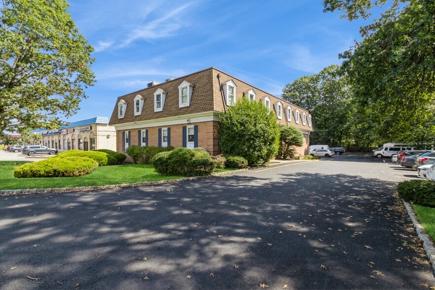 1100 US Highway 22, North Plainfield, NJ à louer - Photo du bâtiment - Image 1 de 10