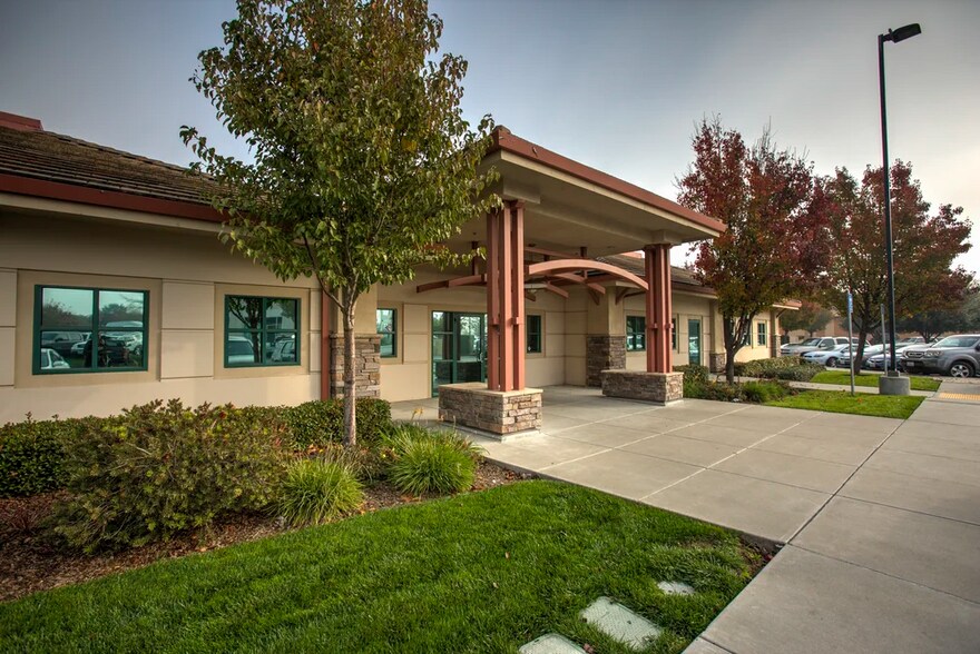 2075 Arena Blvd, Sacramento, CA à vendre - Photo du bâtiment - Image 3 de 12