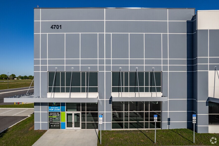 4701 Apopka Logistics Pky, Apopka, FL à louer - Photo du bâtiment - Image 2 de 15