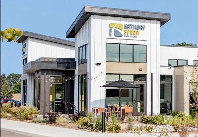 Plus de détails pour 633 E 24th St, Holland, MI - Commerce de détail à louer