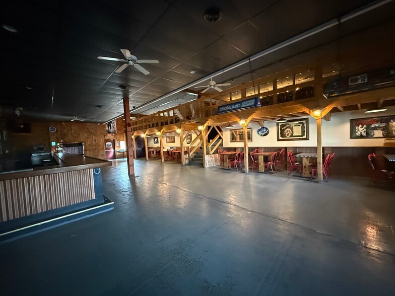 10 Ruth St, Vernon, NY for sale - Building Photo - Image 1 of 25