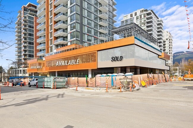 More details for 118 15th St W, North Vancouver, BC - Multifamily for Sale