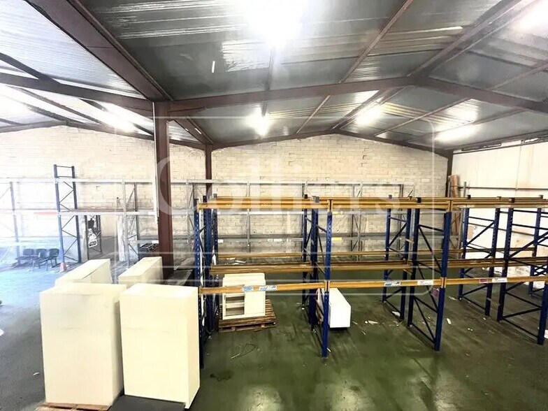 Industrial in Aubagne for lease - Interior Photo - Image 2 of 8