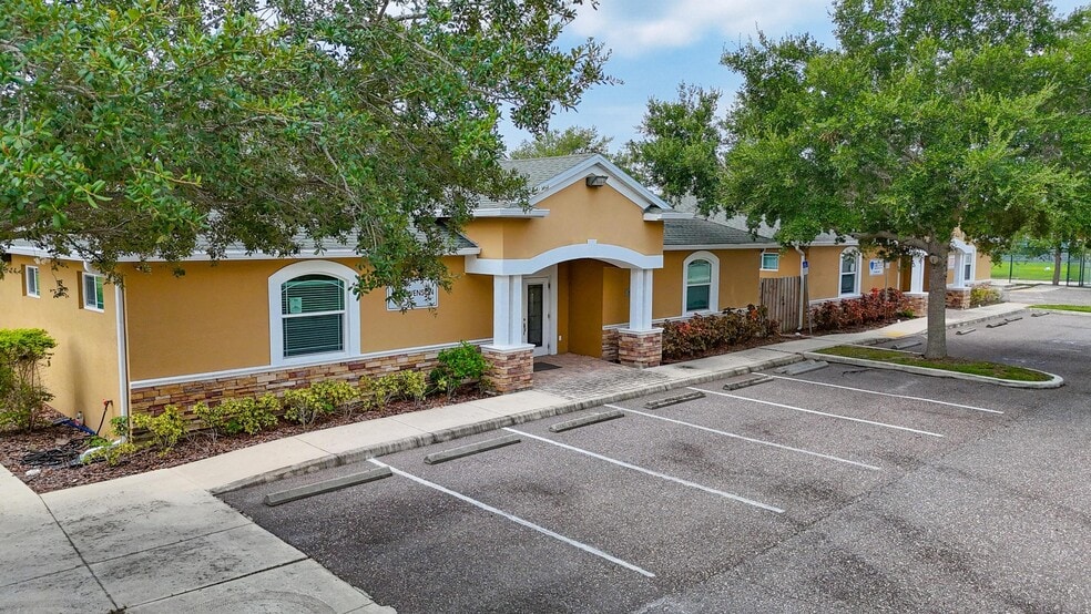 7318 W Comanche Ave, Tampa, FL for sale - Building Photo - Image 3 of 56
