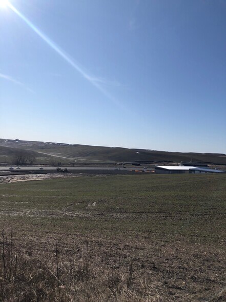 122 Sand Buckler Dr, Pullman, WA à vendre - Photo du bâtiment - Image 2 de 6