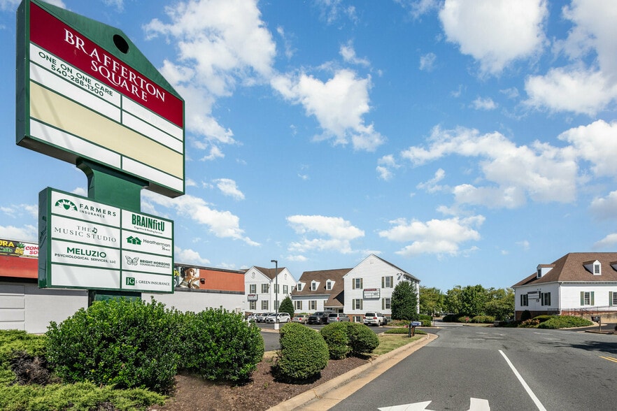 300 Garrisonville Rd, Stafford, VA for lease - Building Photo - Image 3 of 4