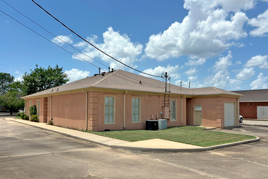 316 St Lukes Dr, Montgomery, AL à vendre - Photo du bâtiment - Image 2 de 15
