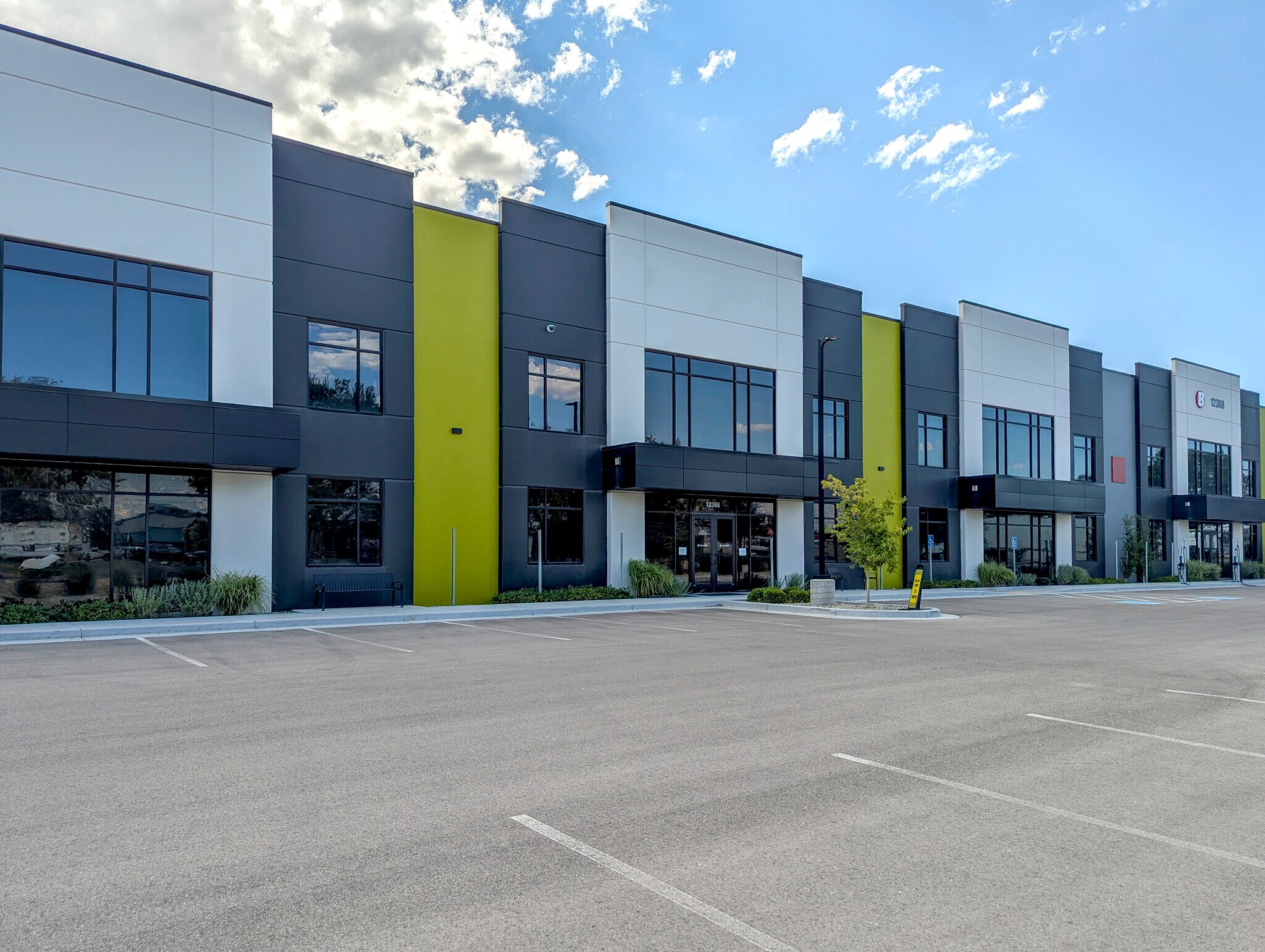 265 W 12388 S, Draper, UT à louer Photo du bâtiment- Image 1 de 6