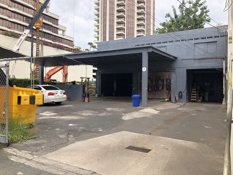 808 Kawaiahao St, Honolulu, HI à louer - Photo du bâtiment - Image 2 de 8