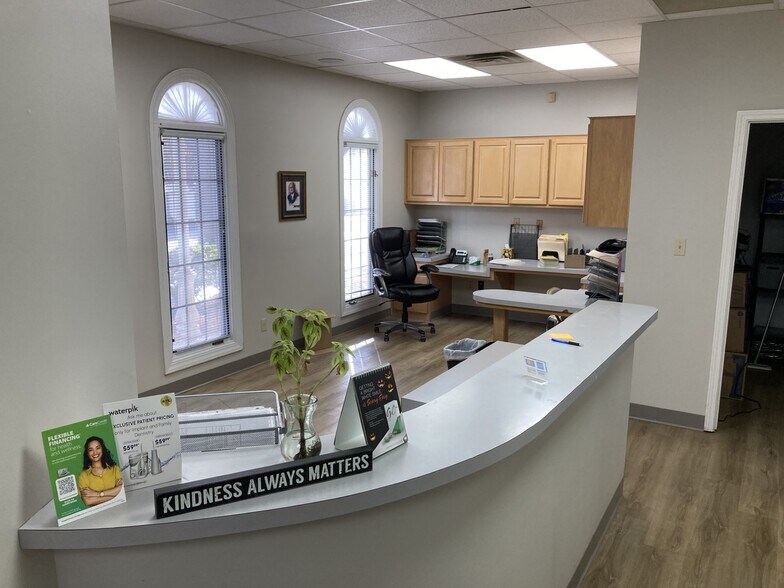 2855 Summer Oaks Dr, Bartlett, TN à vendre - Photo du bâtiment - Image 3 de 8